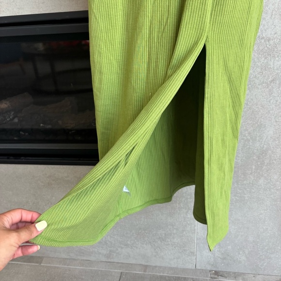 Reformation Cassi Knit Dress, Size M - Picture 8 of 13